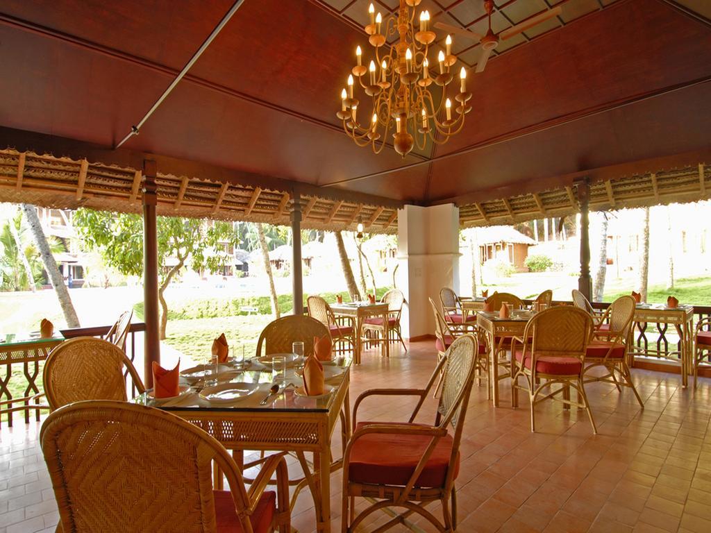 Abad Harmonia Ayurvedic Beach Resort コーバラム エクステリア 写真