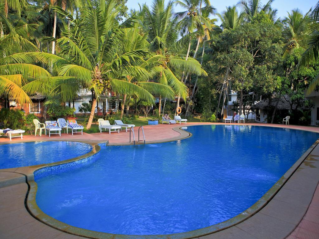 Abad Harmonia Ayurvedic Beach Resort コーバラム エクステリア 写真