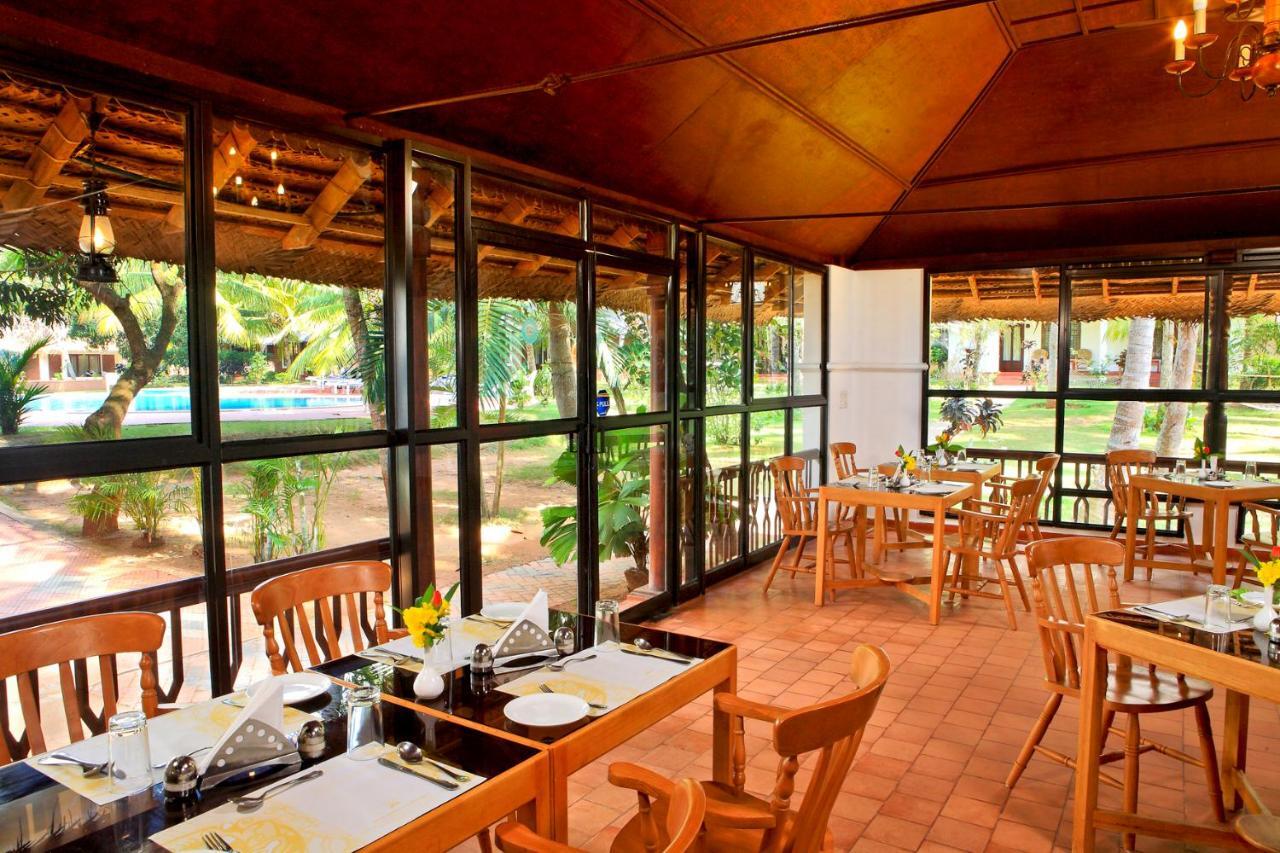 Abad Harmonia Ayurvedic Beach Resort コーバラム エクステリア 写真